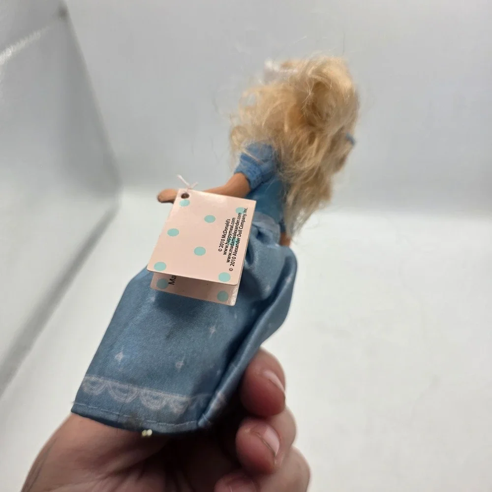 2010 Madame Alexander Cinderella Doll McDonald's Happy Meal 5